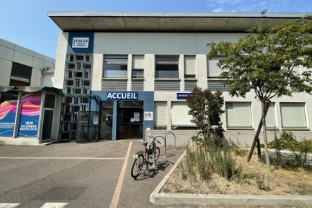 Externe-1-scaled-ra8oawvt8drcjyyaengl2416cmba407g5iiquf1w1c